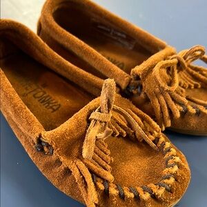 Minnetonka Kids Brown Moccasins